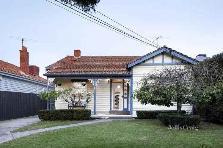 6 Bowen Street, Hughesdale VIC 3166