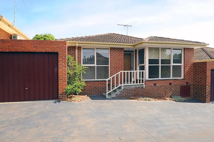 32 Broughton Road