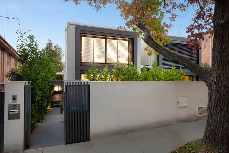 7 Monomeath Avenue, Toorak VIC 3142