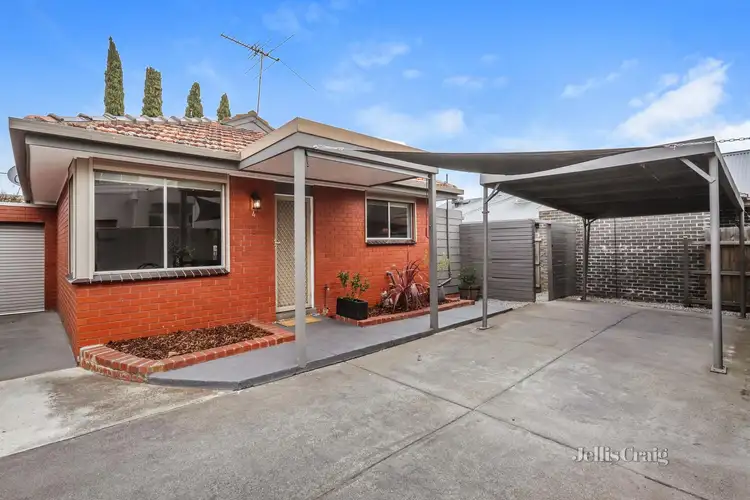 Main view of Homely unit listing, 4/33 Bradley Street, Newport VIC 3015