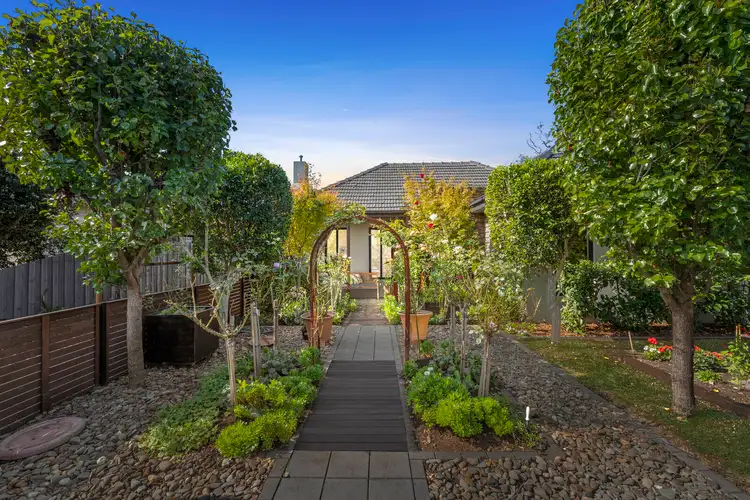 1/16 Peter Street, Oakleigh South VIC 3167