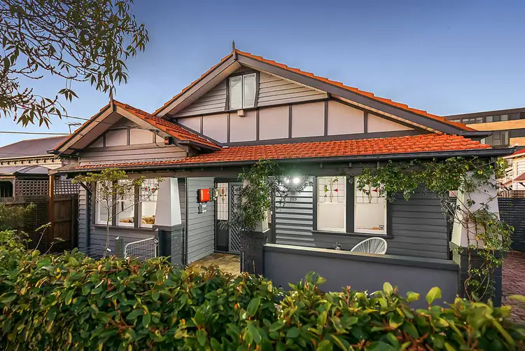 105 Carlisle Crescent, Hughesdale VIC 3166