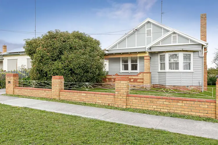 23 Birdwood Avenue, Sebastopol VIC 3356
