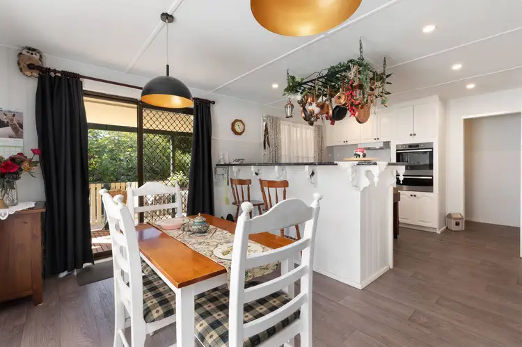 Fifth view of Homely house listing, 2 Carter Street, Broomfield VIC 3364