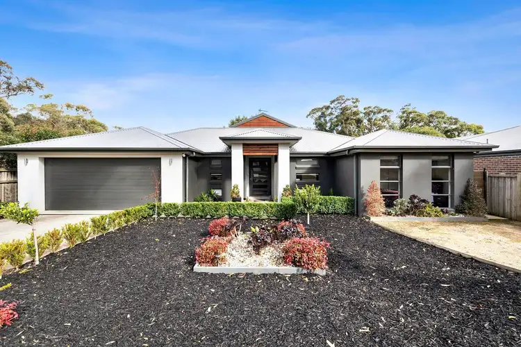 12 Yarra Gum Place, Mount Clear VIC 3350