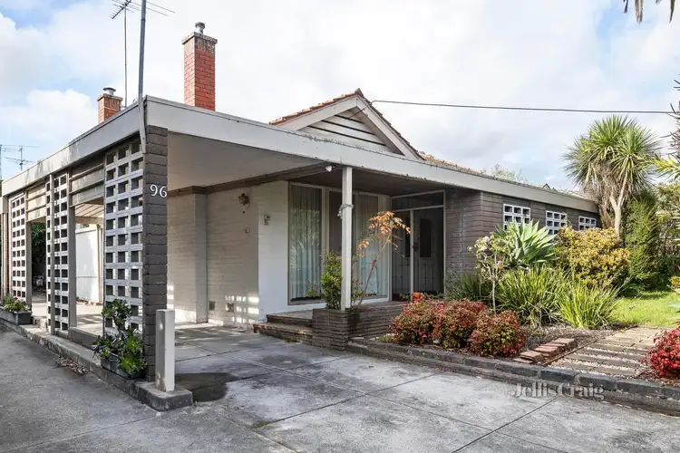 Main view of Homely unit listing, 1/96 St Elmo Road, Ivanhoe VIC 3079