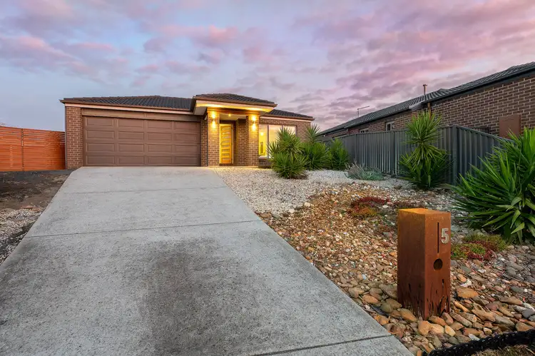 Main view of Homely house listing, 5 Damon Court, Sebastopol VIC 3356
