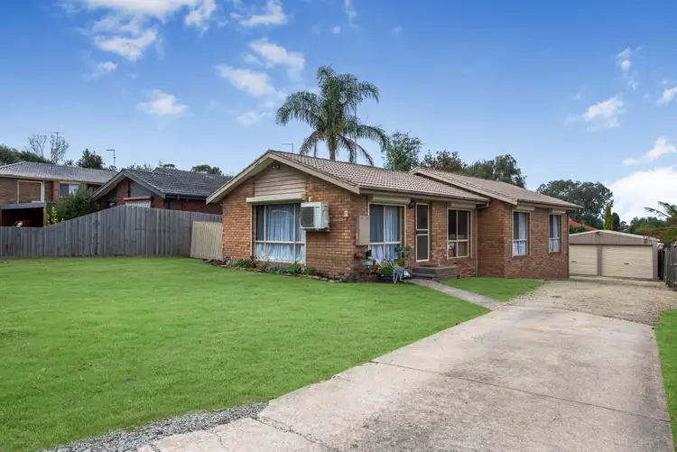 10 Damien Court, Pakenham VIC 3810