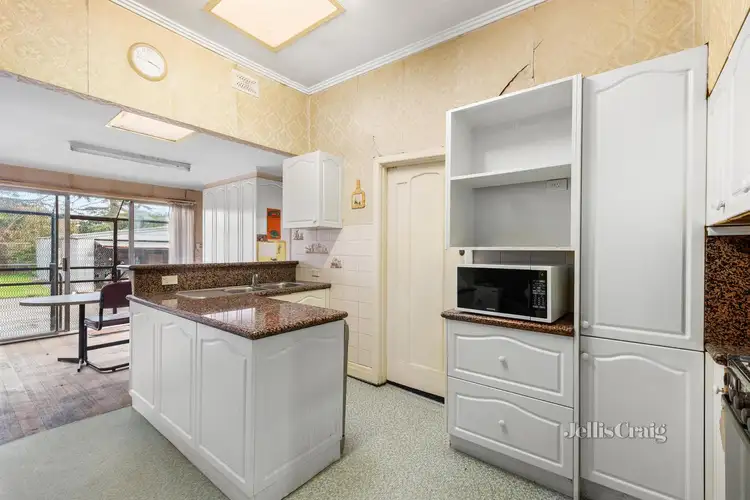 Third view of Homely house listing, 18 Seaview Avenue, Bentleigh VIC 3204