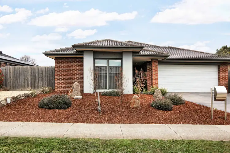27 Tree Change Way, Woodend VIC 3442