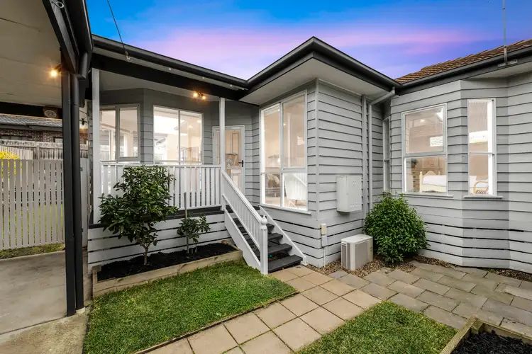 2/34 Winbirra Parade, Ashwood VIC 3147
