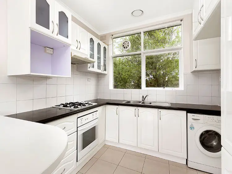 Fourth view of Homely apartment listing, 6/32 Gardenia Road, Elsternwick VIC 3185