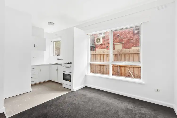 2/5 Spray Street, Elwood VIC 3184