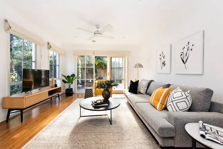 Main view of Homely house listing, 2/1 Kelly Avenue, Hampton East VIC 3188