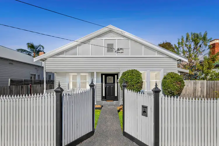 14 Mora Avenue, Oakleigh VIC 3166