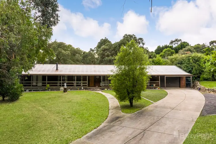 Second view of Homely house listing, 5 Bonnieview Court, Wandong VIC 3758