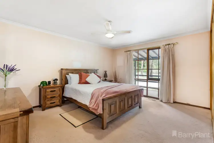 Seventh view of Homely house listing, 5 Bonnieview Court, Wandong VIC 3758