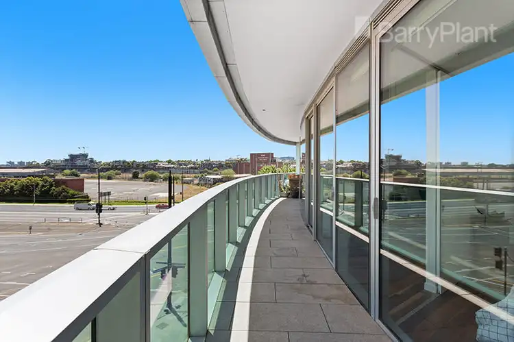 301/241 Harbour Esplanade, Docklands VIC 3008