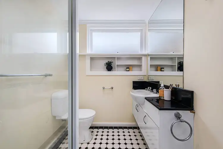 Fifth view of Homely apartment listing, 8/29 The Avenue, Windsor VIC 3181