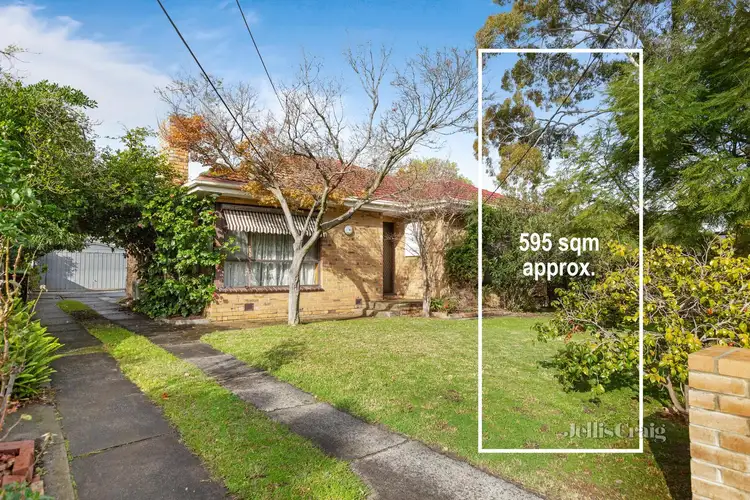 Main view of Homely house listing, 2 Royena Road, Moorabbin VIC 3189