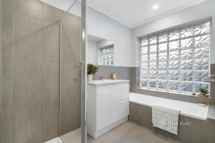 Sixth view of Homely house listing, 2 Ibsley Square, Eltham VIC 3095