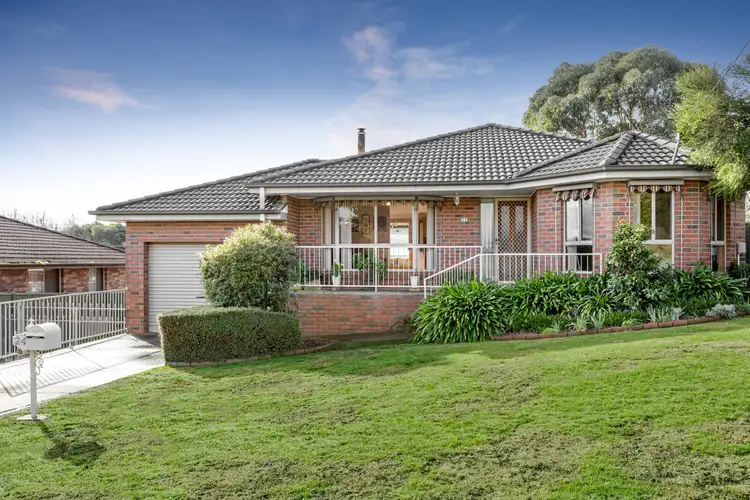 24 Watson Drive, Mount Pleasant VIC 3350