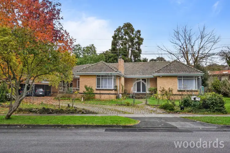 1 Golf Avenue, Mount Waverley VIC 3149