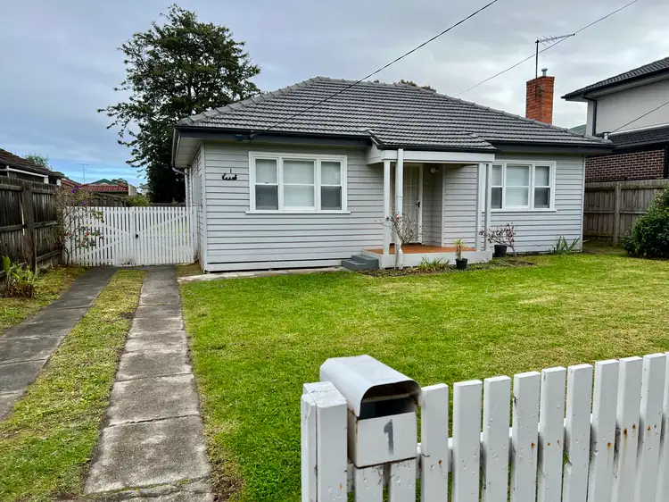 1 Mimosa Avenue, Oakleigh South VIC 3167