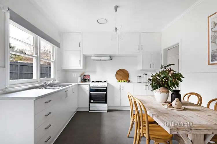 Fifth view of Homely house listing, 1/8 Beaconsfield Road, Briar Hill VIC 3088