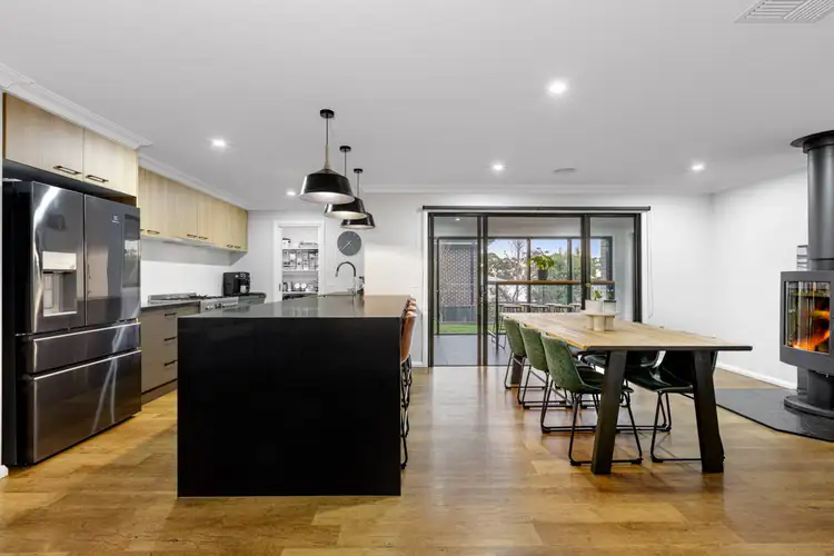 Fifth view of Homely house listing, 19 Holmsgarth Court, Brown Hill VIC 3350