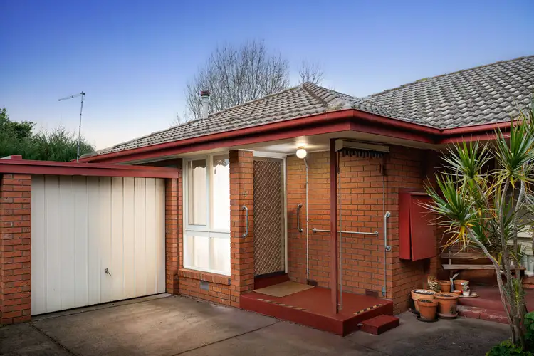 4/16 Normanby Street, Hughesdale VIC 3166