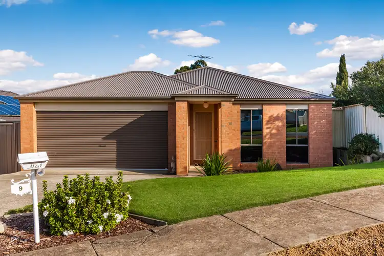 9 Wattlebird Way, Kilmore VIC 3764