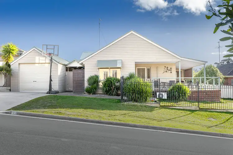 22 Jonathan Court, Brown Hill VIC 3350