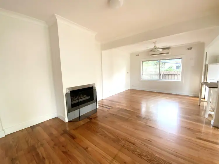 32 Stapley Crescent