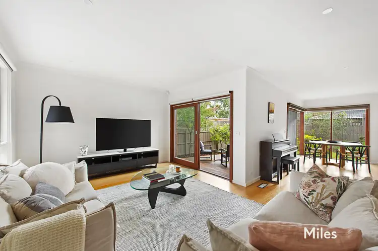 Second view of Homely house listing, 31 Crampton Crescent, Rosanna VIC 3084
