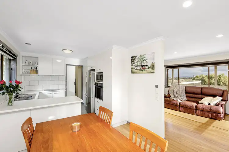 Fourth view of Homely house listing, 3 Belalie Court, Mount Pleasant VIC 3350