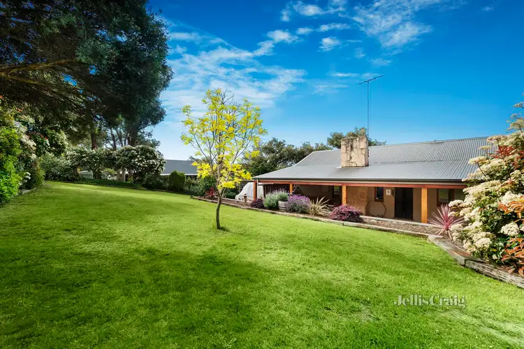 94 Kangaroo Ground-Warrandyte Road, North Warrandyte VIC 3113