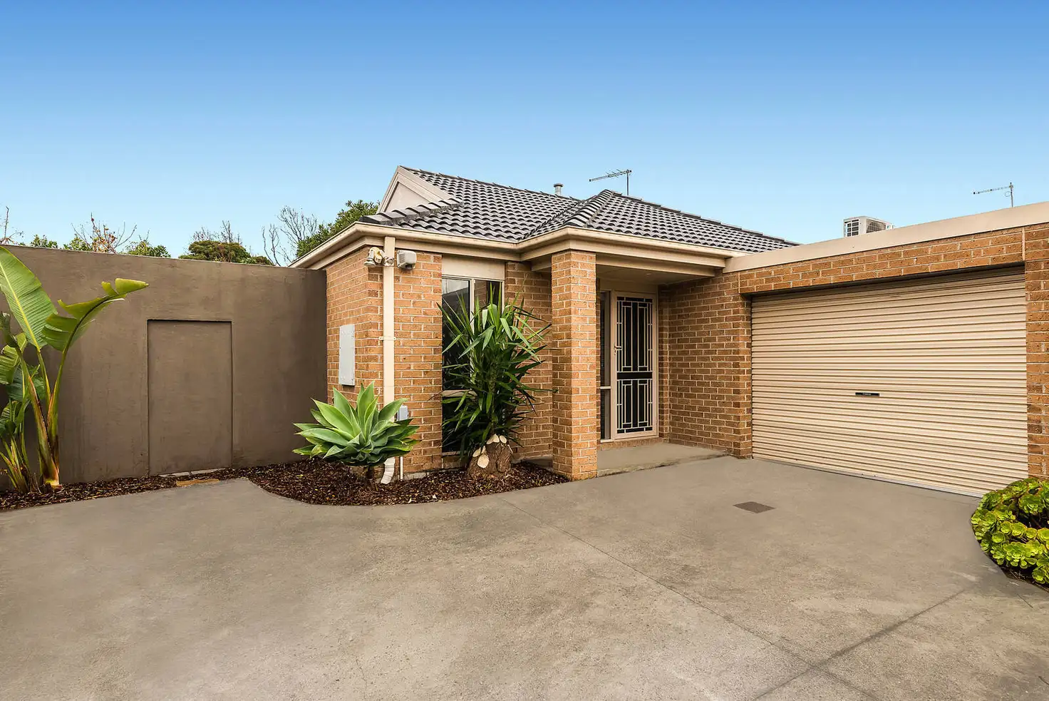 Main view of Homely unit listing, 2/3 Second Street, Clayton South VIC 3169