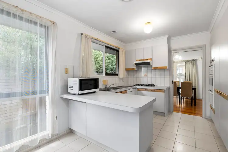 Fourth view of Homely unit listing, 2/137 Blackburn Road, Mount Waverley VIC 3149