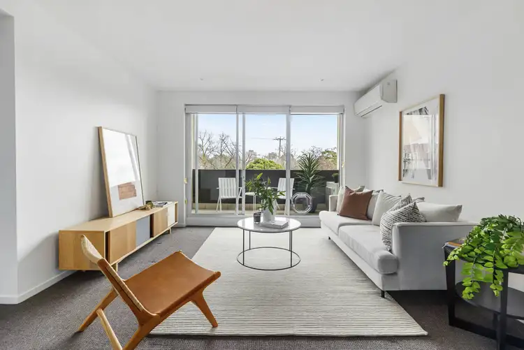 Second view of Homely apartment listing, 4/2 Maddock Street, Windsor VIC 3181