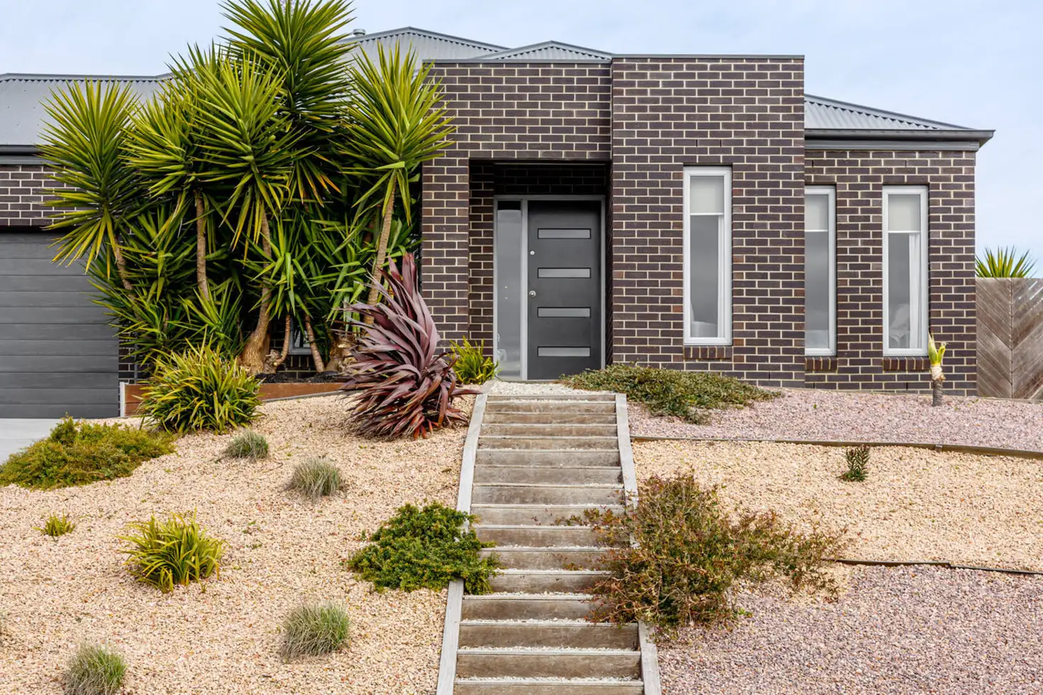 Main view of Homely house listing, 6 Hammill Close, Canadian VIC 3350