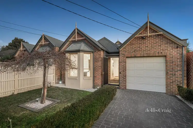 2/2 Bessie Street, Bentleigh East VIC 3165
