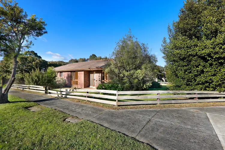Second view of Homely house listing, 1 Pentland Court, Glen Waverley VIC 3150