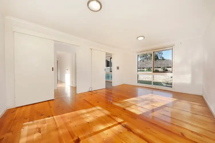 Sixth view of Homely house listing, 1 Pentland Court, Glen Waverley VIC 3150