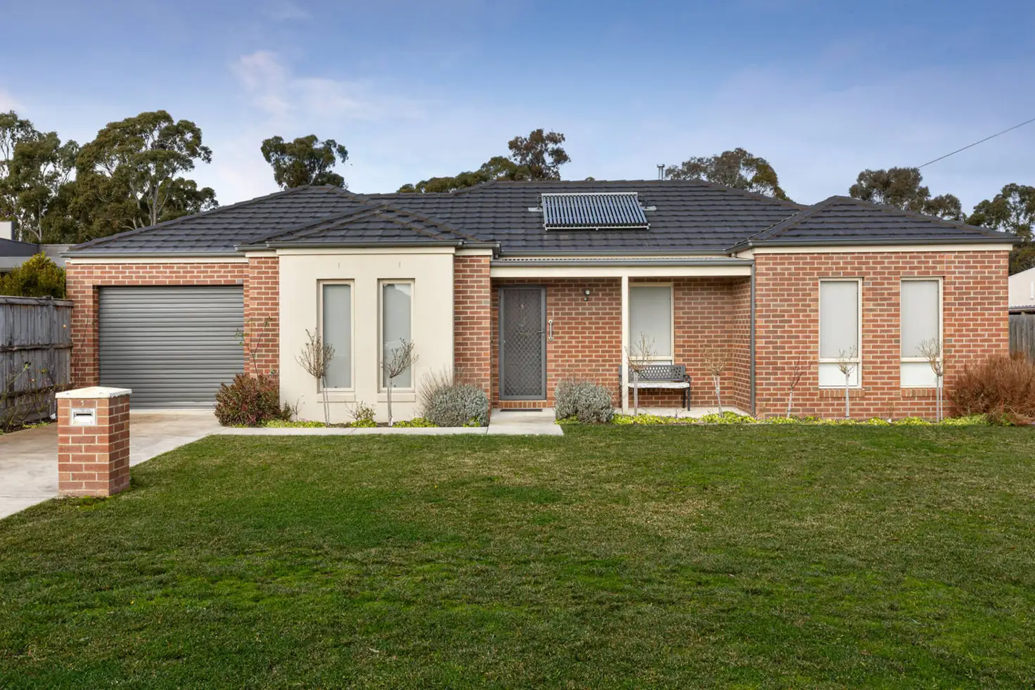 Main view of Homely townhouse listing, 1/24 Olympic Avenue, Mount Clear VIC 3350