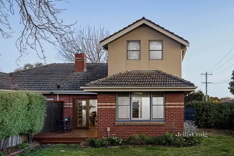 140 Kangaroo Road, Hughesdale VIC 3166
