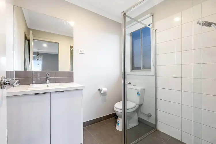 Fifth view of Homely house listing, 6 O'Brien Drive, Alfredton VIC 3350