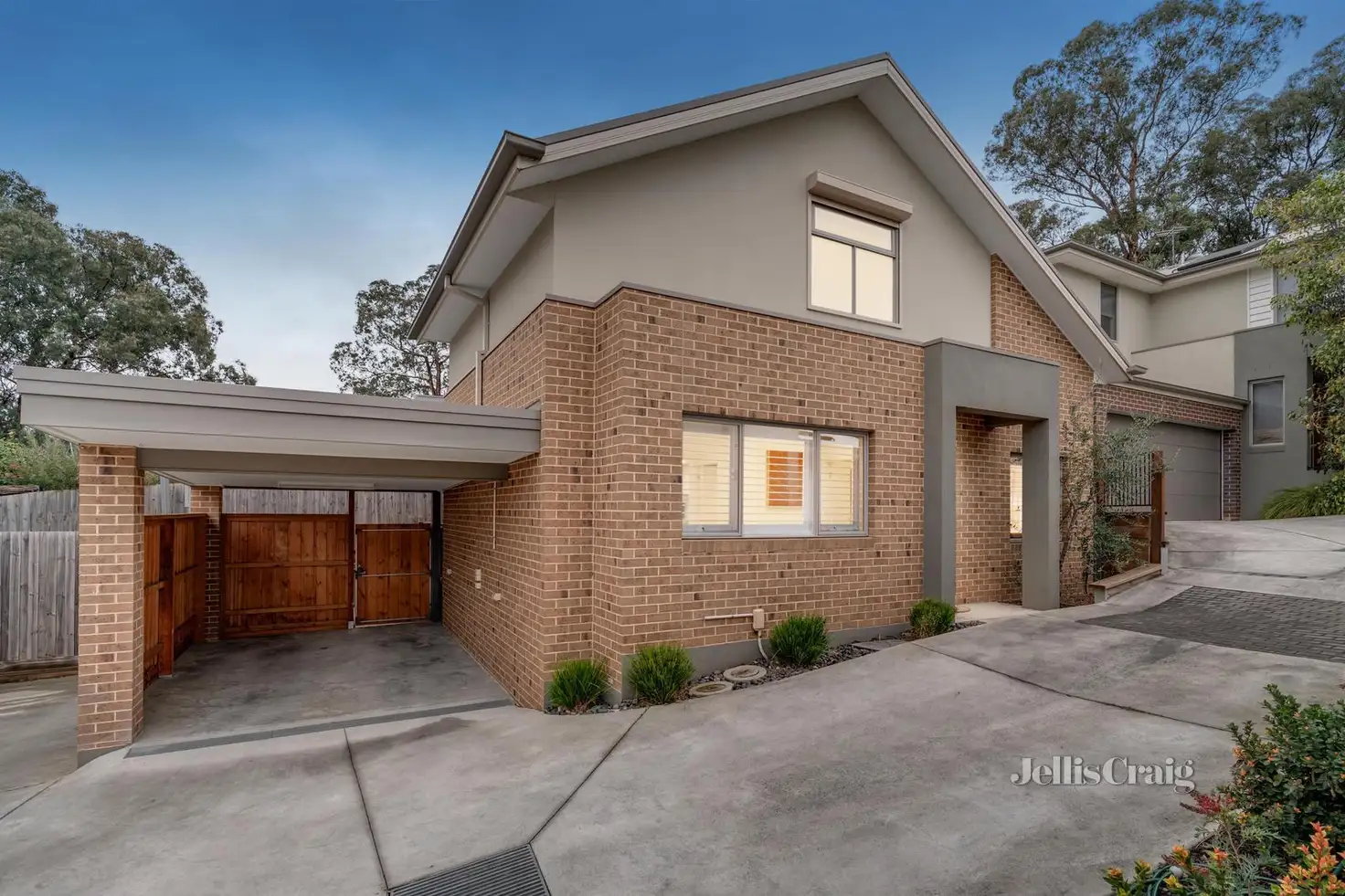 Main view of Homely townhouse listing, 2/1252 Main Road, Eltham VIC 3095