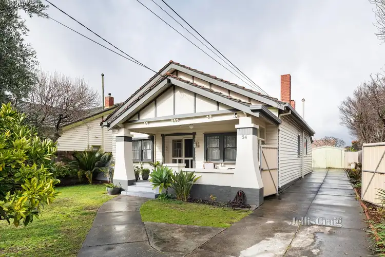 24 Grout Street, Hampton VIC 3188