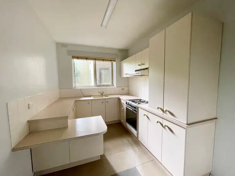 Second view of Homely flat listing, 4/207 Centre Road, Bentleigh VIC 3204